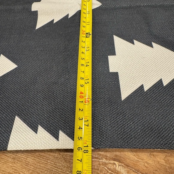 Christmas pillow covers NEW - Picture 5 of 5